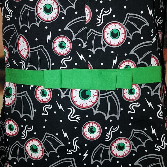 Sourpuss Batty Eyeballs Curve Hugging Spooktacular Pencil Dress w Green Trim - Picture 7 of 7